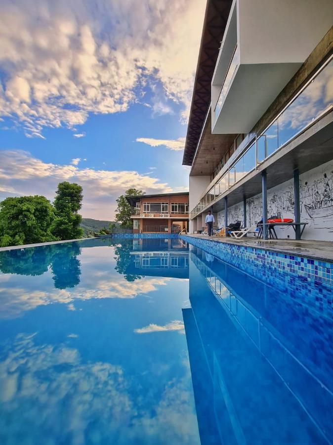 Nexstay Grand Chaliyar Resort Edavanna Экстерьер фото